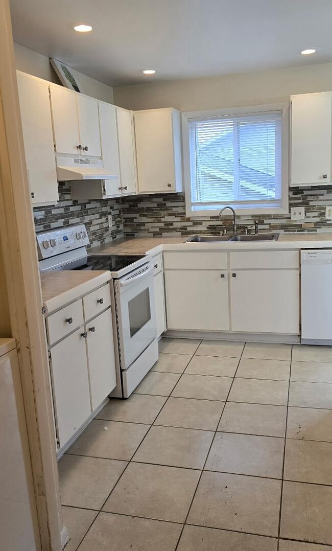 1953 Conlon Ave SE in Grand Rapids, MI - Building Photo - Building Photo