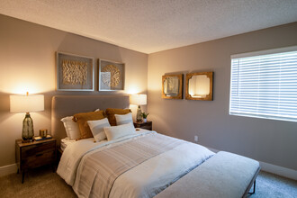 Aspire Arden Apartments in Sacramento, CA - Building Photo - Building Photo