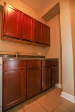 1108 W Rosemont Ave, Unit #906 in Chicago, IL - Building Photo - Building Photo