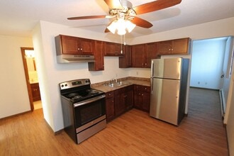 Alpine Apartments in Forest Lake, MN - Foto de edificio - Building Photo