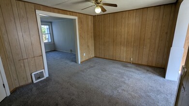 1301 S Erie Ave in Massillon, OH - Building Photo - Building Photo
