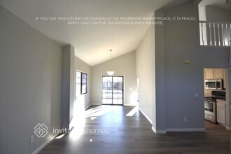 921 Pueblo Way in Vallejo, CA - Foto de edificio - Building Photo