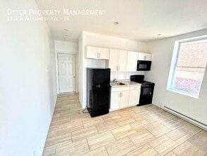 1304 W Allegheny Ave in Philadelphia, PA - Building Photo - Building Photo