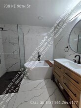 738 NE 90th St in Miami Shores, FL - Building Photo - Building Photo