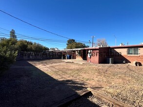 5158 E 26th St in Tucson, AZ - Building Photo - Building Photo