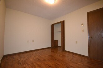 107 N East St in Calhoun, MO - Building Photo - Building Photo