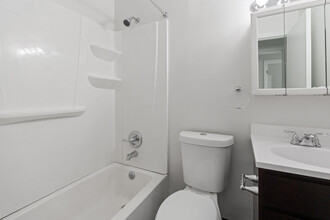 Mears Place Apartments in Cincinnati, OH - Building Photo - Interior Photo