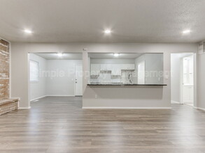 8508 Candlewood Dr in Oklahoma City, OK - Building Photo - Building Photo