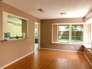 16427 Dunmoor Dr in Houston, TX - Building Photo - Building Photo