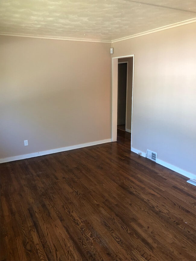 property at 4225 Pinkney St
