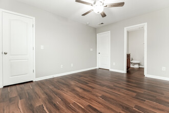 208 Coosawatchie St in Summerville, SC - Building Photo - Building Photo