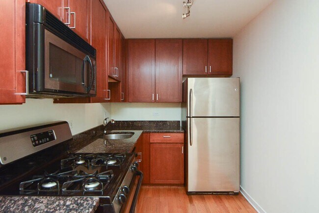 628 W Wrightwood in Chicago, IL - Building Photo - Building Photo