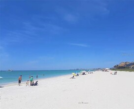 12217 Sunshine Ln in Treasure Island, FL - Building Photo - Building Photo