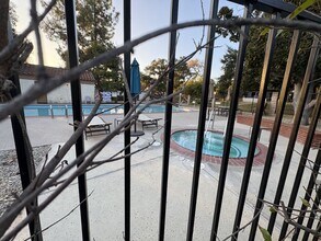 410 Church Rd in Ojai, CA - Building Photo - Building Photo