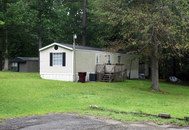 Shady Haven Mobile Home Park in Castle Hayne, NC - Building Photo - Building Photo