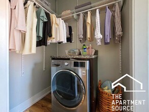 2907 N Mildred Ave, Unit L1 in Chicago, IL - Building Photo - Building Photo