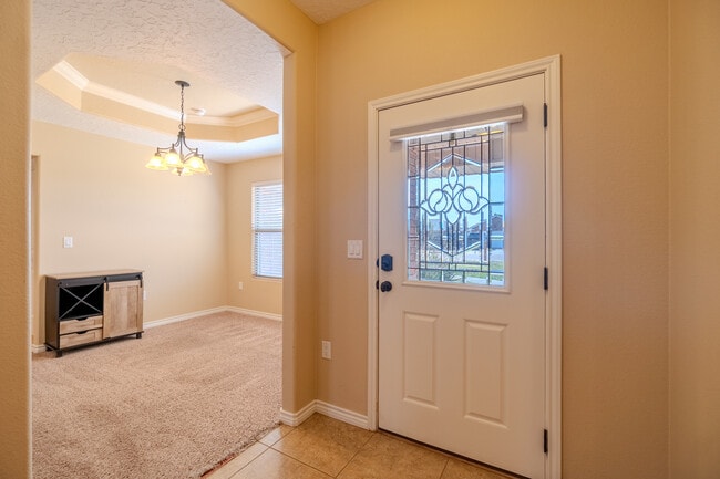 2412 Cobblestone Cir in Clovis, NM - Foto de edificio - Building Photo