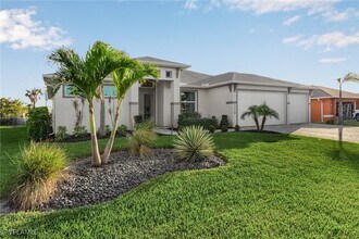 1210 SE 37th Terrace in Cape Coral, FL - Building Photo - Building Photo