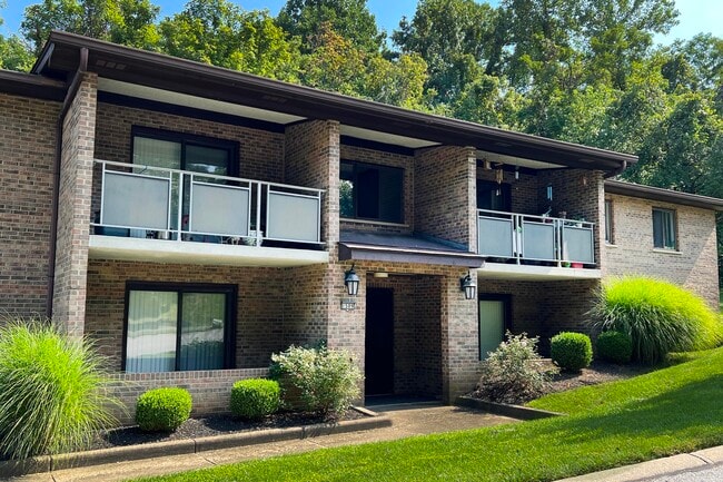 Devou Village in Fort Wright, KY - Foto de edificio - Building Photo