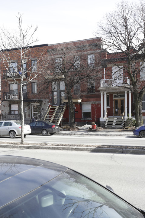 106-108 Saint-Joseph O in Montréal, QC - Building Photo