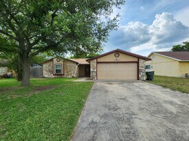 2107 Lazy Ridge Dr in Killeen, TX - Building Photo