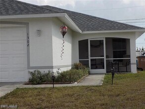 1304 NE 16th Terrace in Cape Coral, FL - Building Photo - Building Photo