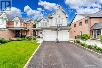 7056 BASKERVILLE Run in Mississauga, ON - Building Photo - Building Photo
