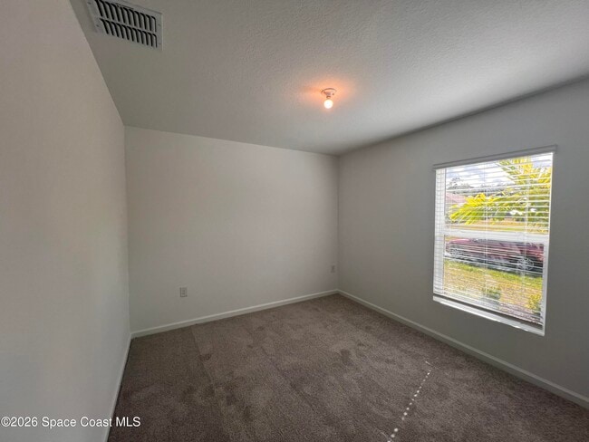 1541 Newport St SE in Palm Bay, FL - Building Photo - Building Photo