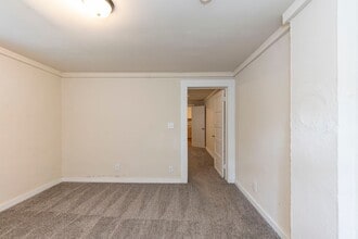 1007 E Edgerton St in Dunn, NC - Building Photo - Building Photo