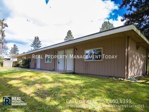 7619 Douglas St W in Tacoma, WA - Building Photo - Building Photo