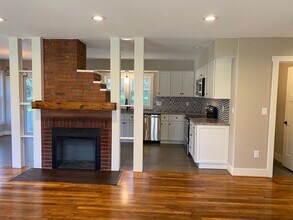 46 Grindstaff Dr in Asheville, NC - Building Photo - Building Photo