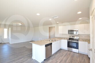 777 Silvercreek Ln in Casa Grande, AZ - Building Photo - Building Photo