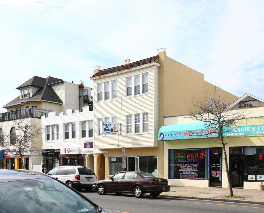 4215-4217 Ventnor Ave in Atlantic City, NJ - Building Photo