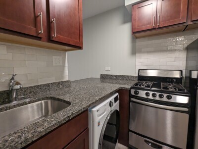 454 W Barry Ave, Unit 3