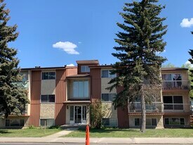 9821 156 St NW, Unit westwood in Edmonton, AB - Building Photo