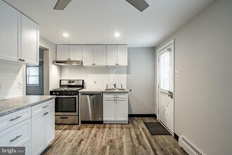 1512 W Main St in Collegeville, PA - Building Photo - Building Photo