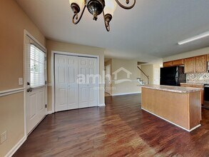 4924 Lighthouse Ct in Winston-Salem, NC - Foto de edificio - Building Photo