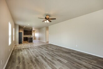 7147 Quarter Moon in Converse, TX - Building Photo - Building Photo
