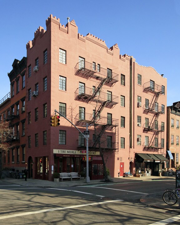 233 W Fourth St in New York, NY - Building Photo