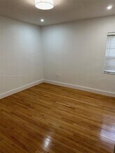 1685 SW 15th St in Miami, FL - Building Photo - Building Photo