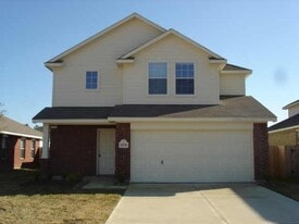 11711 Elizabeth Ct in Pinehurst, TX - Building Photo