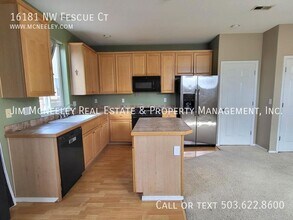 16181 NW Fescue Ct in Portland, OR - Building Photo - Building Photo