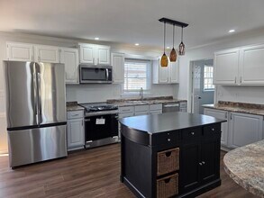 736 Lori Ln in Lexington, KY - Foto de edificio - Building Photo