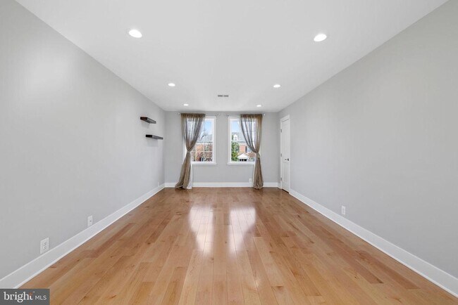 3476 S Utah St, Unit B2 in Arlington, VA - Foto de edificio - Building Photo