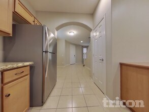 17750 W Banff Ln in Surprise, AZ - Foto de edificio - Building Photo