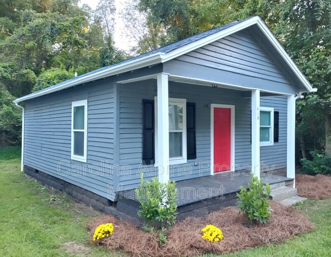 418 Orange St in Shelby, NC - Foto de edificio - Building Photo