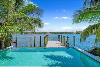 1225 S Biscayne Point Rd in Miami Beach, FL - Building Photo - Building Photo