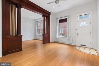 727 S 7th St in Philadelphia, PA - Building Photo - Building Photo