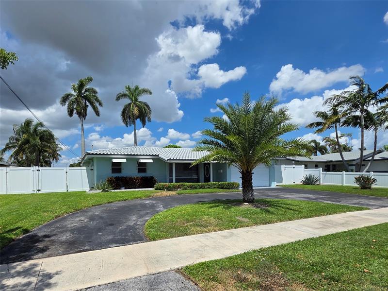 341 SE 6th Ave in Pompano Beach, FL - Building Photo