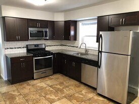 7542 Brown Ave, Unit 1 in Forest Park, IL - Building Photo
